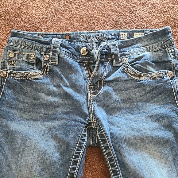 Miss Me Capris - Picture 2 of 4